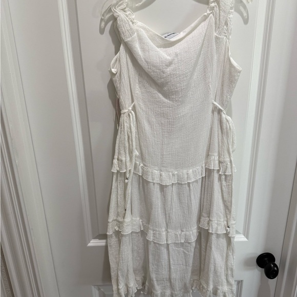 NWT Cream Ruffled Tiered Mini Sundress - Picture 2 of 3